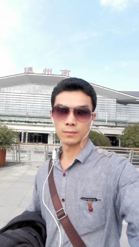 错把真心喂了狗的第三张照片--浦城相亲网