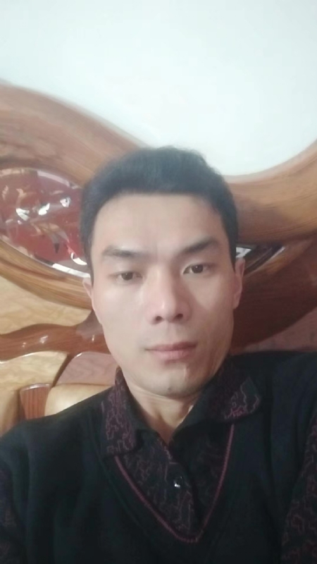 错把真心喂了狗的第四张照片--浦城相亲网