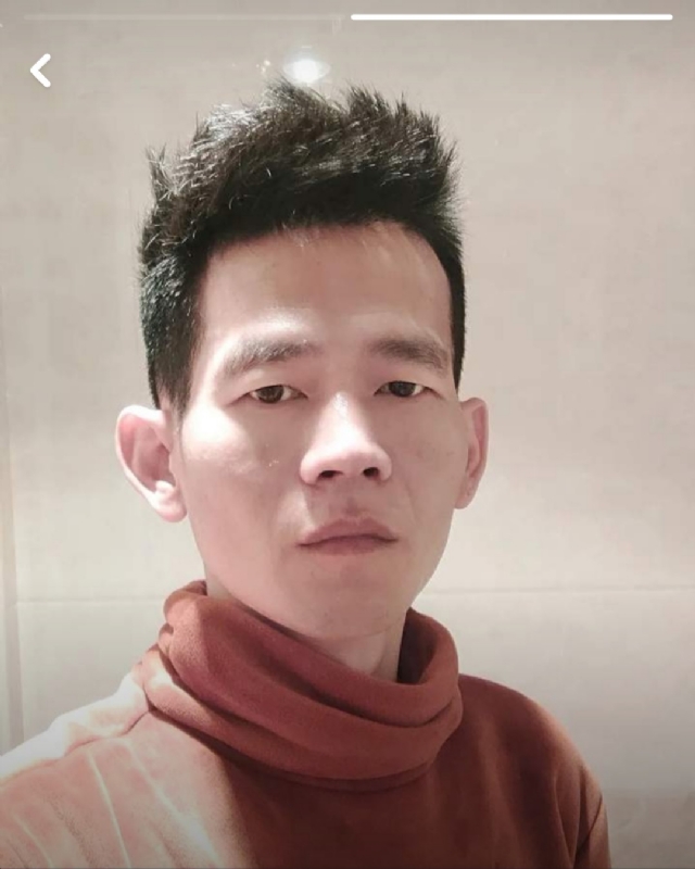 白了少年头的第一张照片--浦城相亲网
